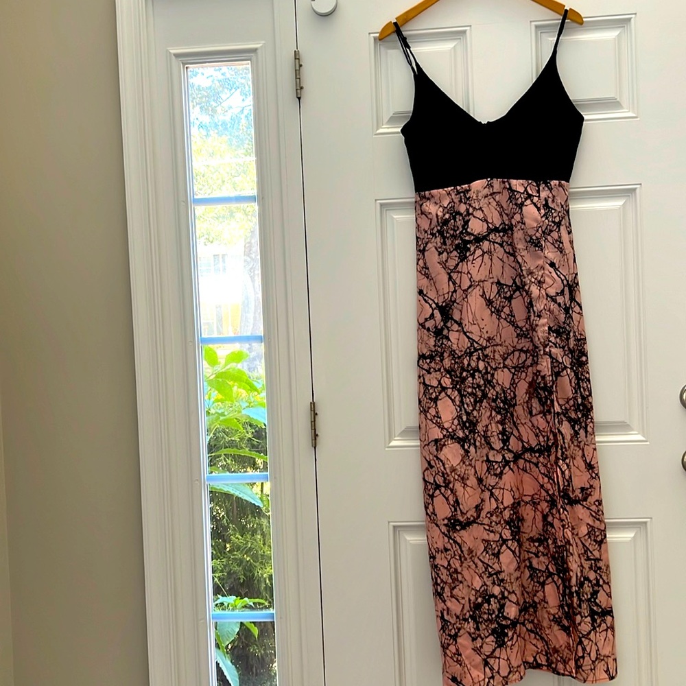 Women’s maxi dress with side slit